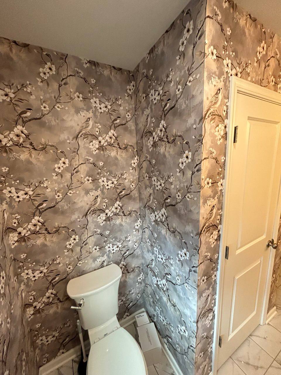 Textured wallpaper in dining room